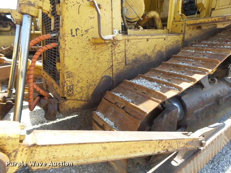image for item DB1293 Caterpillar D7H Series II dozer