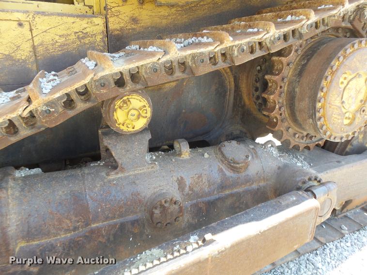 image for item DB1293 Caterpillar D7H Series II dozer