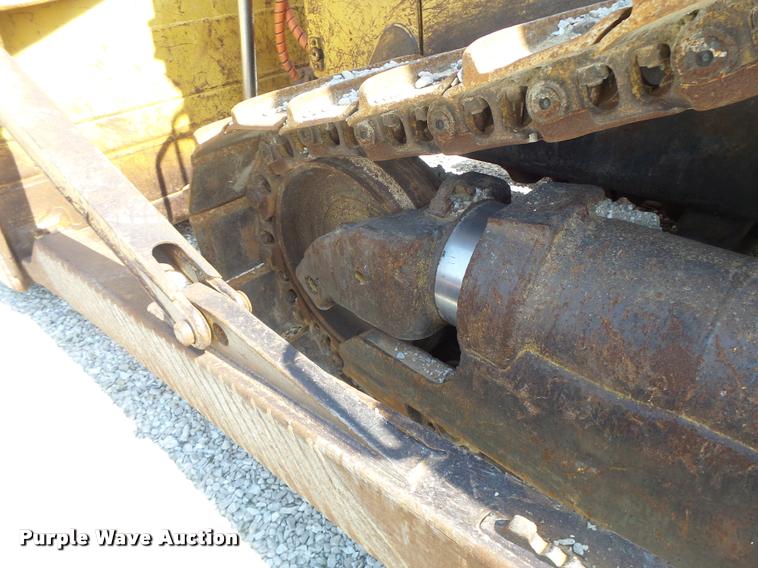 image for item DB1293 Caterpillar D7H Series II dozer