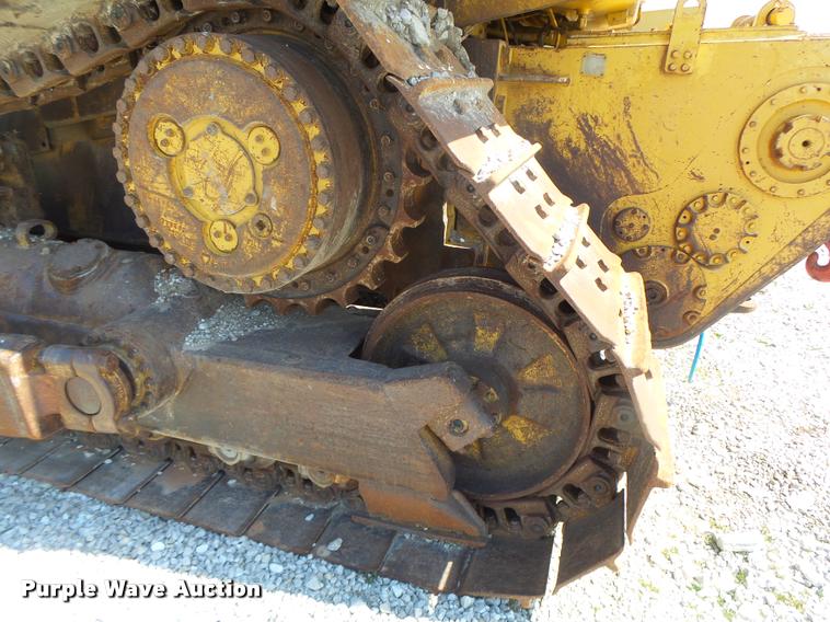 image for item DB1293 Caterpillar D7H Series II dozer