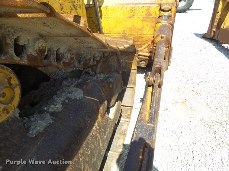 image for item DB1293 Caterpillar D7H Series II dozer