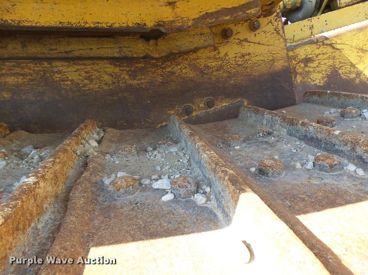 image for item DB1293 Caterpillar D7H Series II dozer