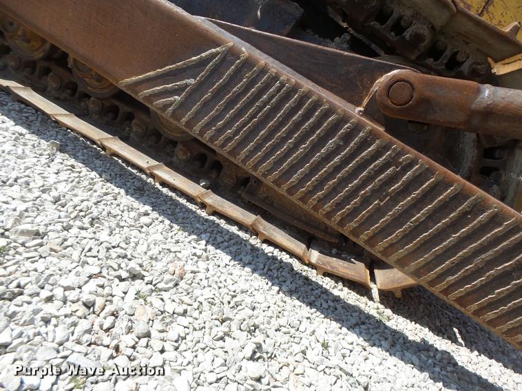 image for item DB1293 Caterpillar D7H Series II dozer