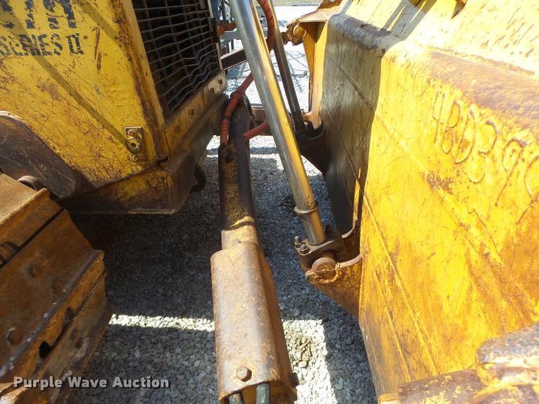 image for item DB1293 Caterpillar D7H Series II dozer