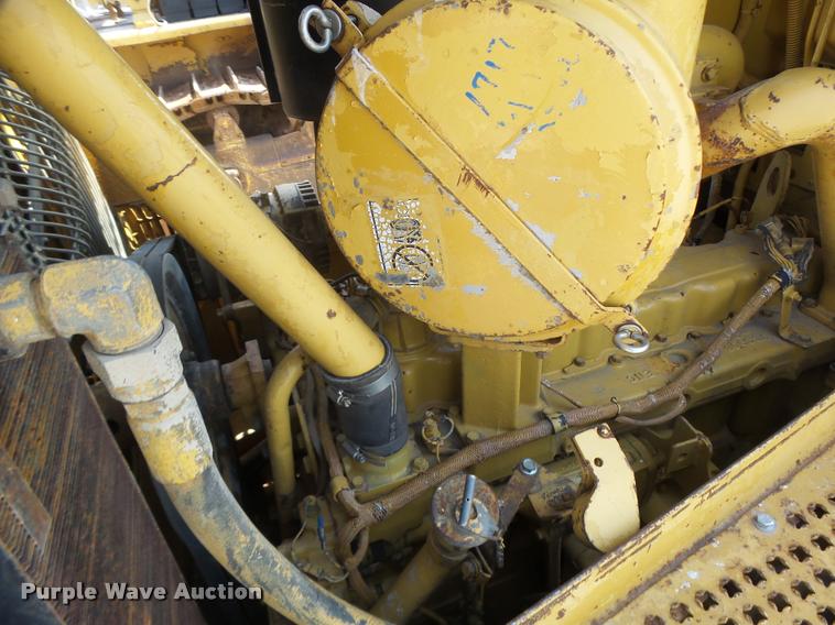 image for item DB1293 Caterpillar D7H Series II dozer