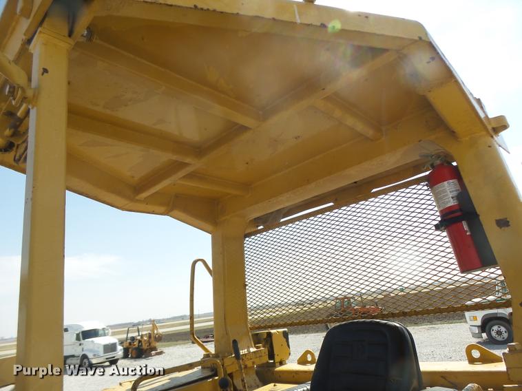 image for item DB1293 Caterpillar D7H Series II dozer