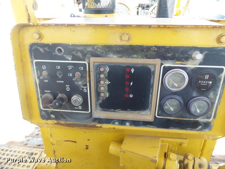 image for item DB1293 Caterpillar D7H Series II dozer