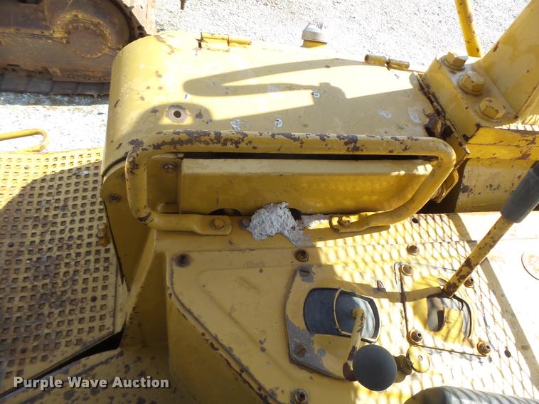 image for item DB1293 Caterpillar D7H Series II dozer