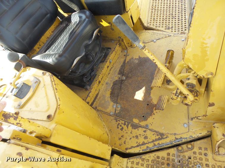 image for item DB1293 Caterpillar D7H Series II dozer