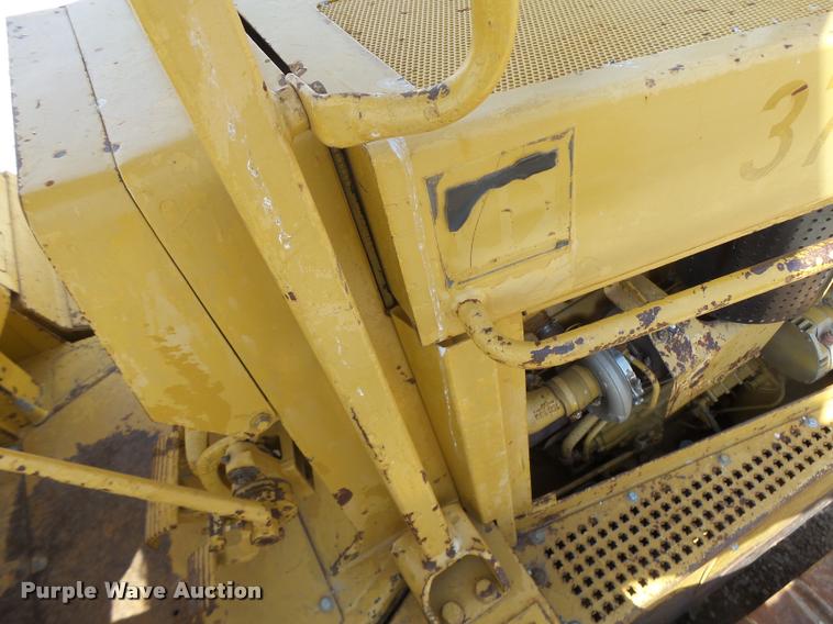 image for item DB1293 Caterpillar D7H Series II dozer