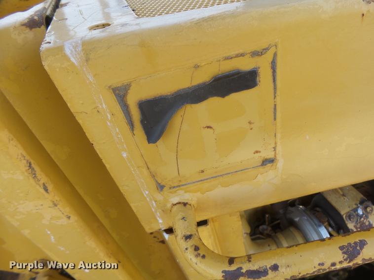 image for item DB1293 Caterpillar D7H Series II dozer