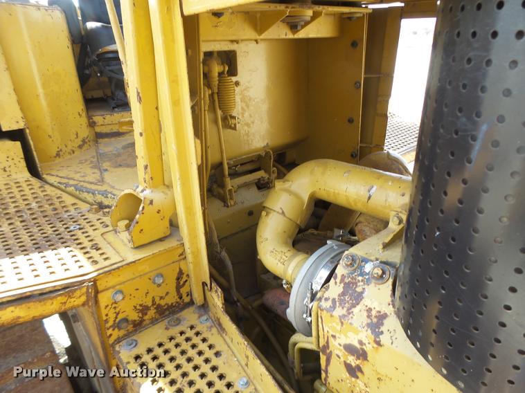 image for item DB1293 Caterpillar D7H Series II dozer