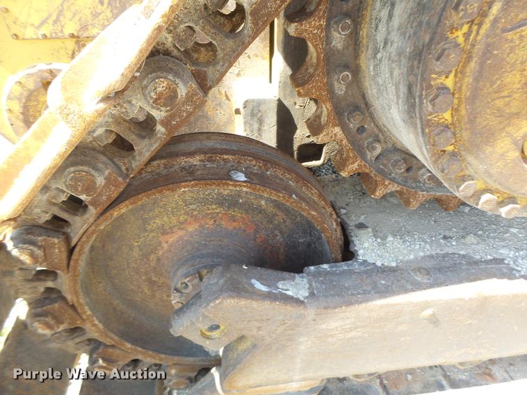 image for item DB1293 Caterpillar D7H Series II dozer