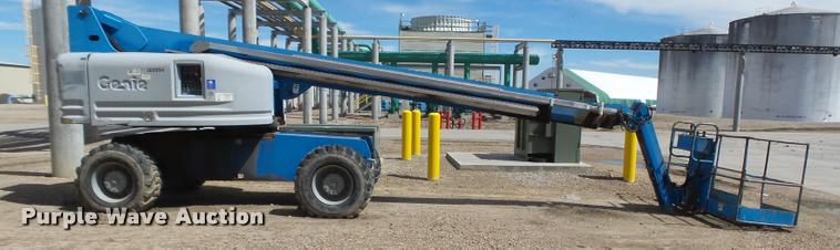 image for item DB1996 2000 Genie S-65 boom lift