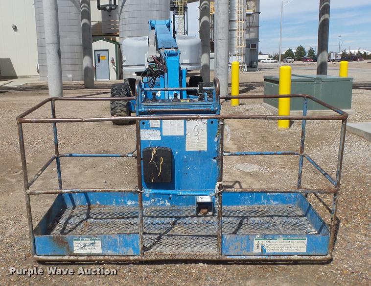 image for item DB1996 2000 Genie S-65 boom lift