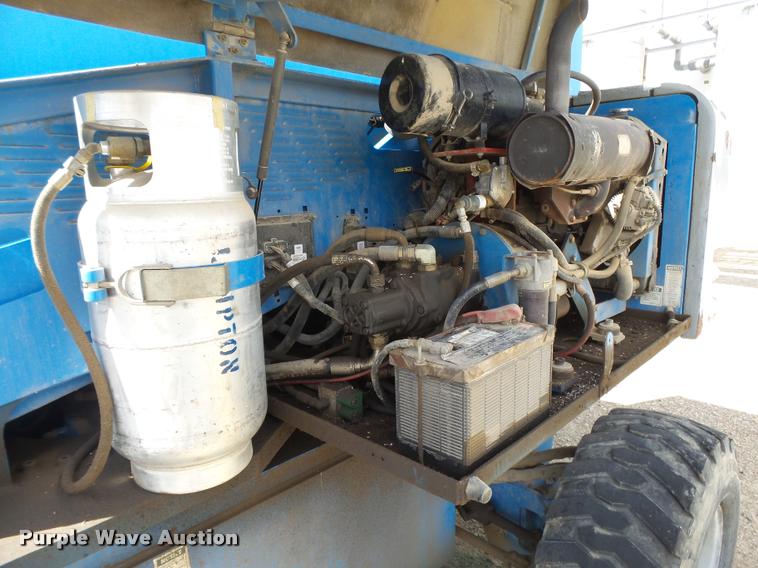 image for item DB1996 2000 Genie S-65 boom lift