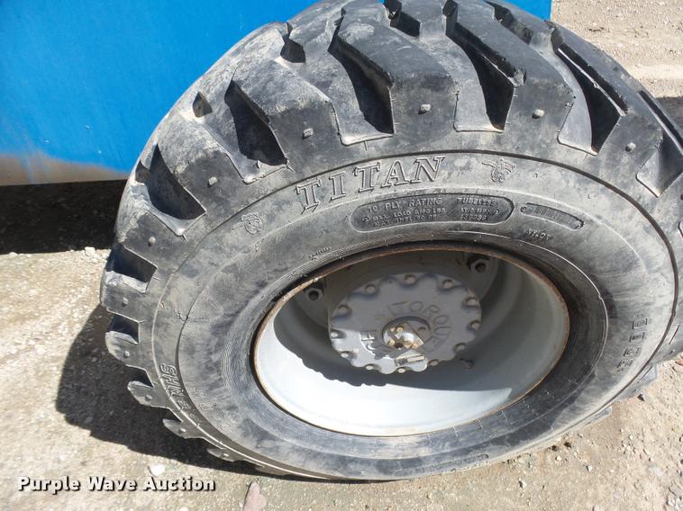 image for item DB1996 2000 Genie S-65 boom lift