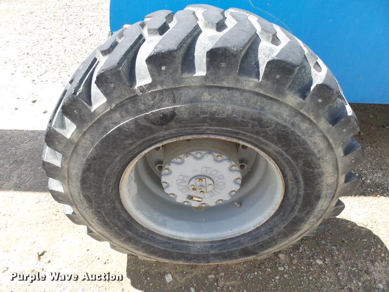 image for item DB1996 2000 Genie S-65 boom lift