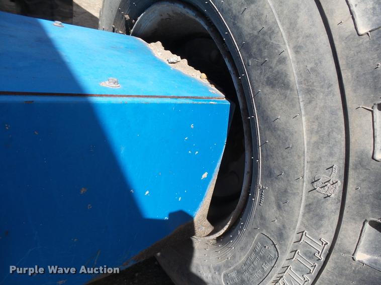 image for item DB1996 2000 Genie S-65 boom lift