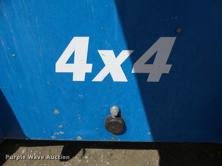 image for item DB1996 2000 Genie S-65 boom lift