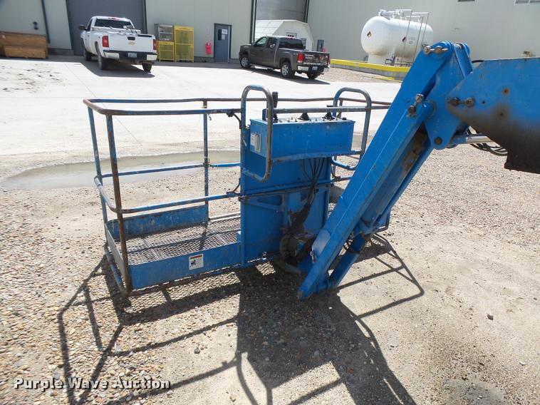 image for item DB1996 2000 Genie S-65 boom lift