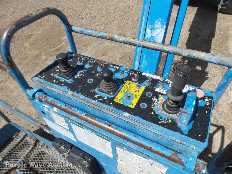image for item DB1996 2000 Genie S-65 boom lift