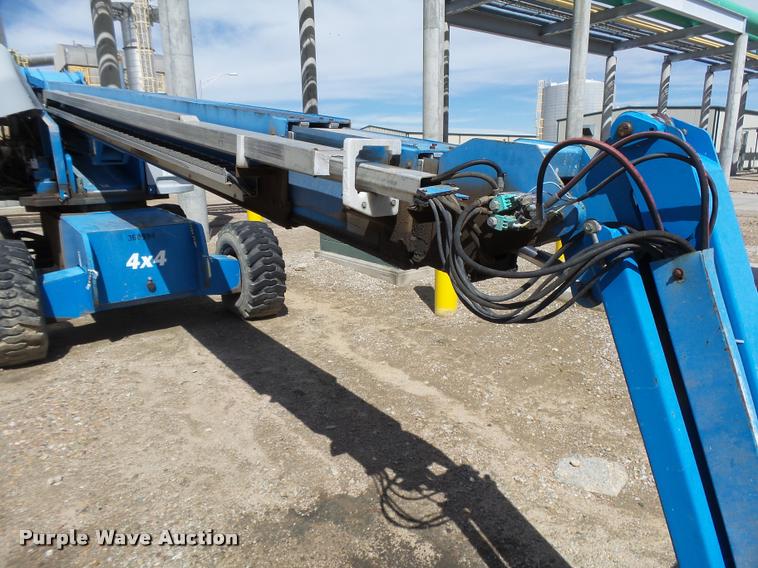 image for item DB1996 2000 Genie S-65 boom lift