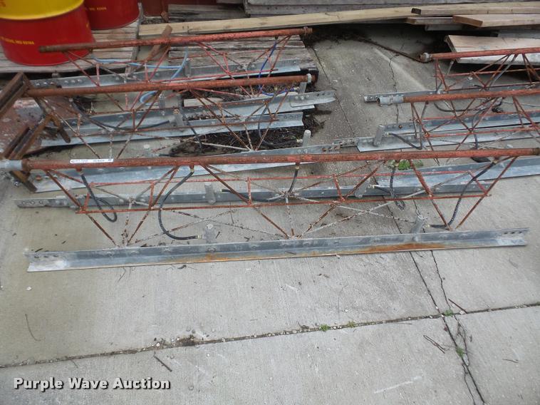 image for item DC9224 Pneumatic concrete screed