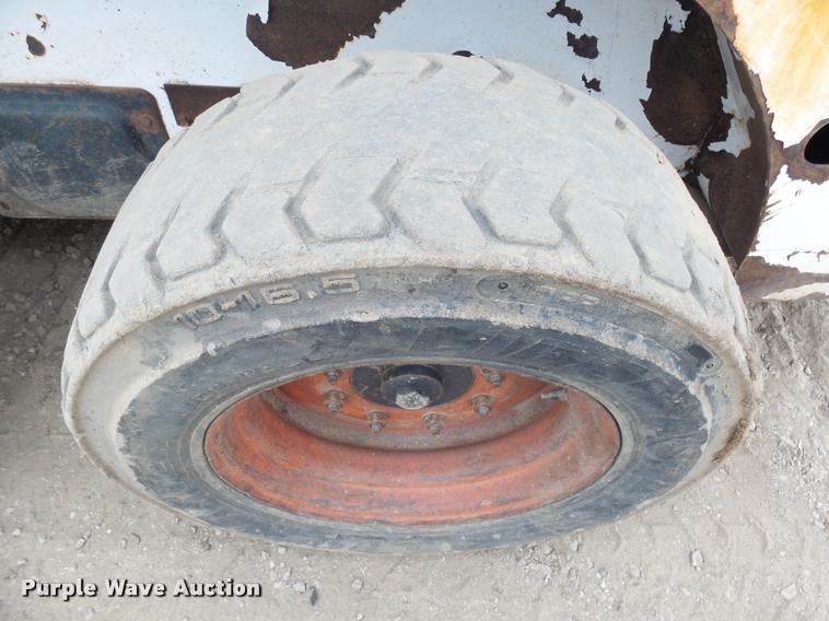 image for item DH9577 2003 Bobcat 763 skid steer