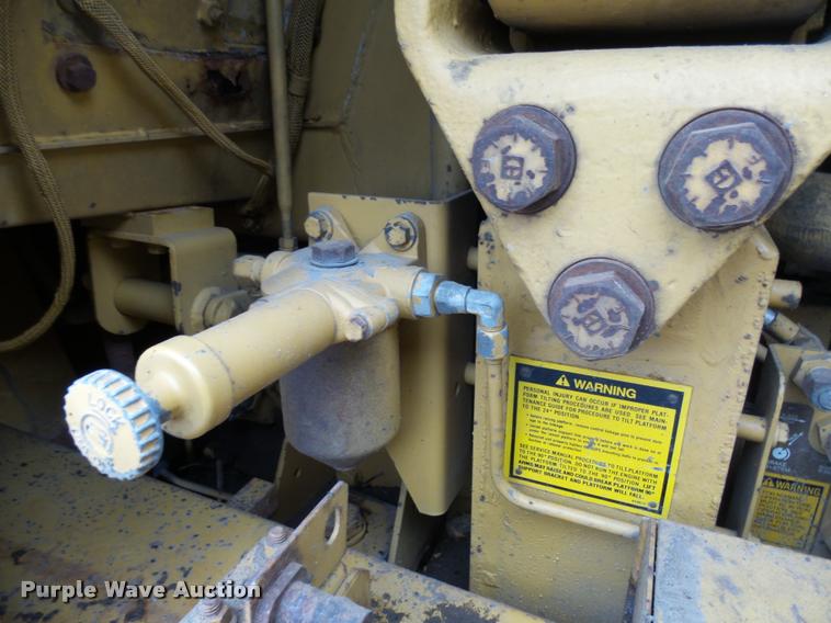 image for item DH9578 1984 Caterpillar 953 LGP track loader