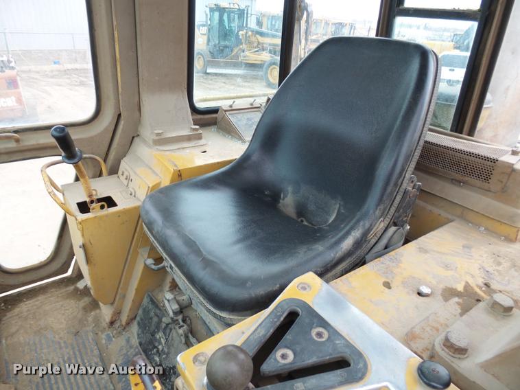 image for item DH9578 1984 Caterpillar 953 LGP track loader