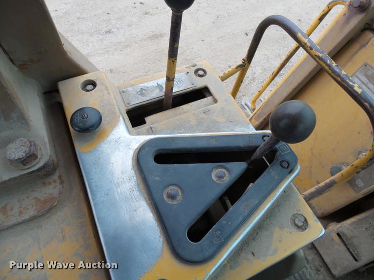 image for item DH9578 1984 Caterpillar 953 LGP track loader