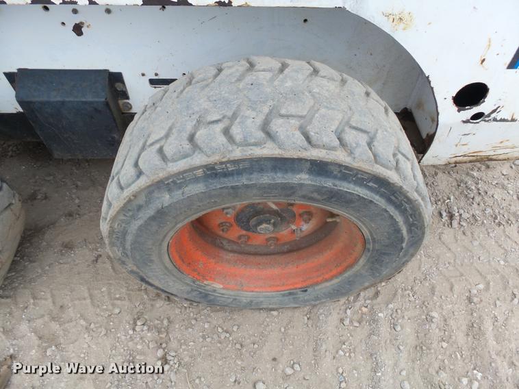 image for item DH9579 1996 Bobcat 763 skid steer