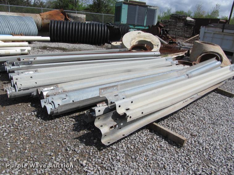 image for item DT9189 Approximately 20 guard rails