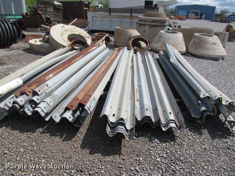 image for item DT9189 Approximately 20 guard rails