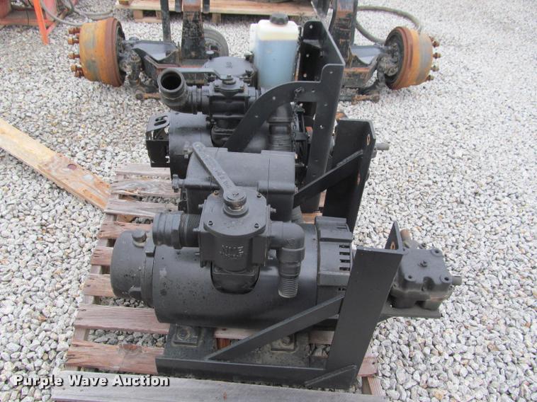 image for item DT9203 (2) National Vacuum Equipment vacuum pumps