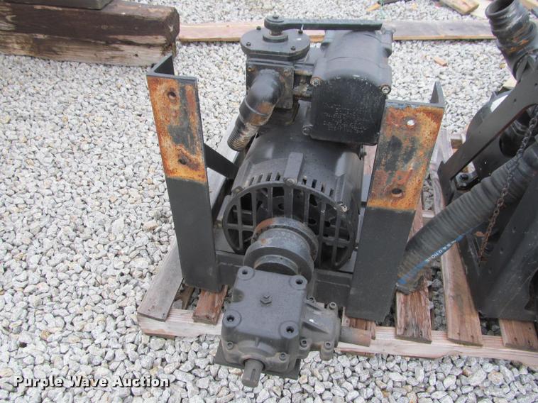 image for item DT9203 (2) National Vacuum Equipment vacuum pumps