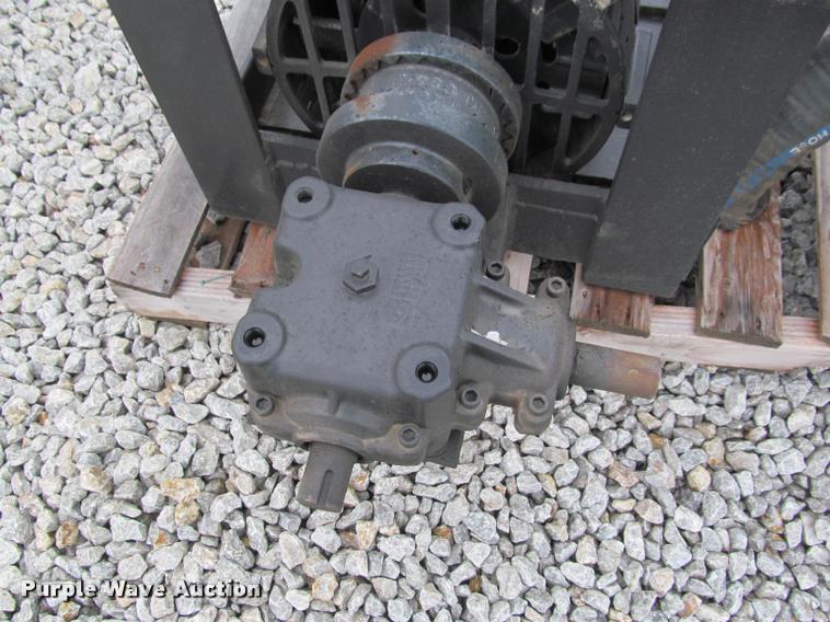 image for item DT9203 (2) National Vacuum Equipment vacuum pumps