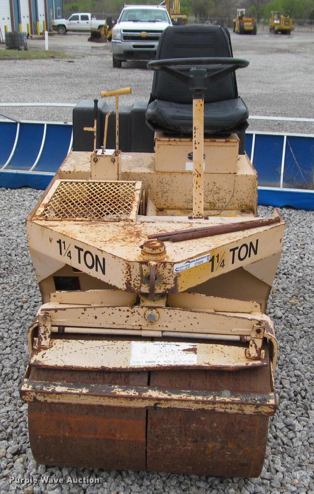 image for item DT9205 Stone SR2500 Deluxe double drum roller