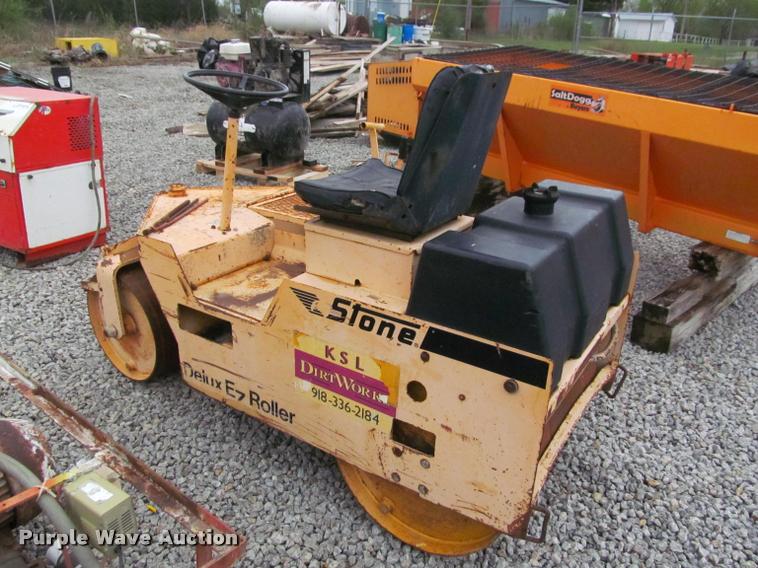 image for item DT9205 Stone SR2500 Deluxe double drum roller