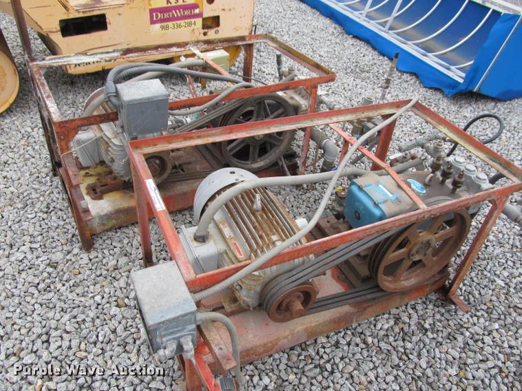 image for item DT9206 (2) electric pumps