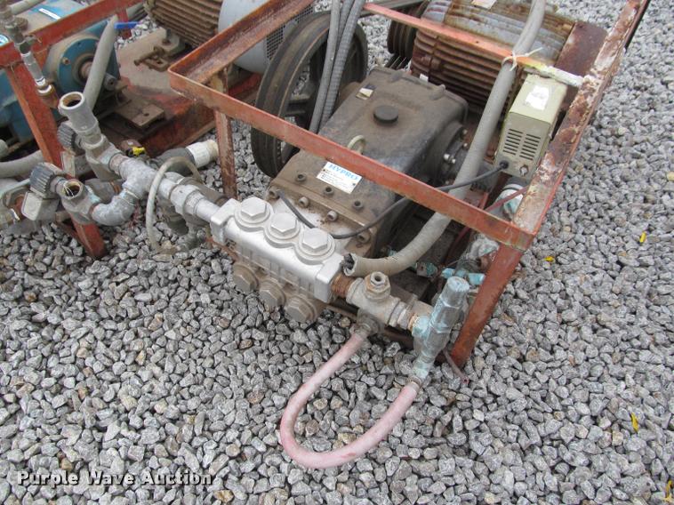 image for item DT9206 (2) electric pumps