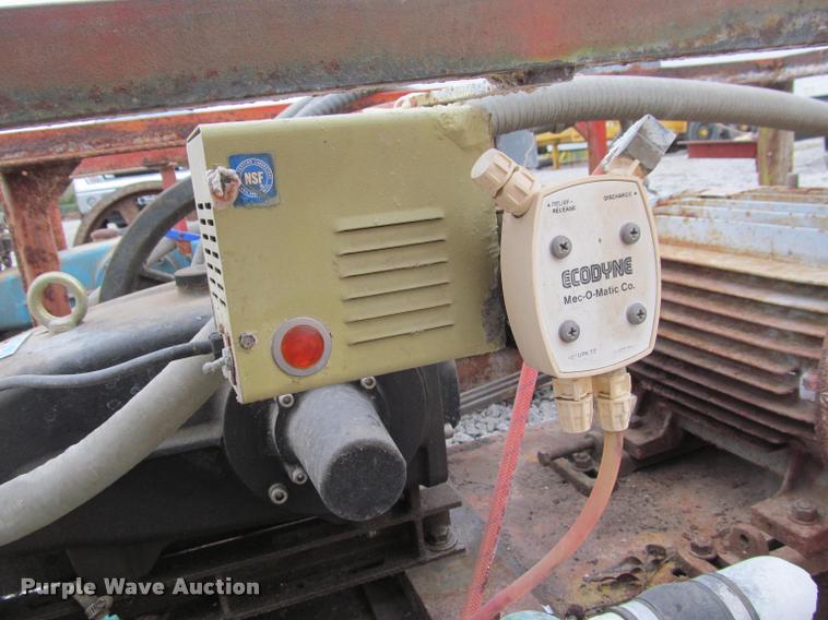 image for item DT9206 (2) electric pumps