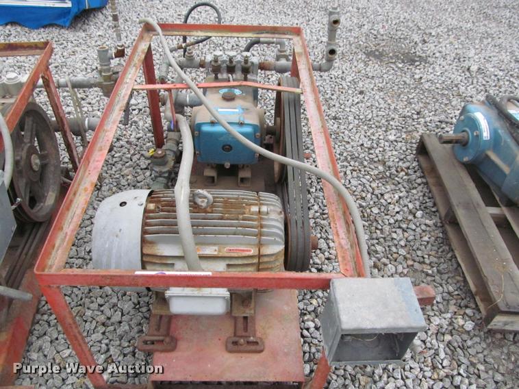 image for item DT9206 (2) electric pumps