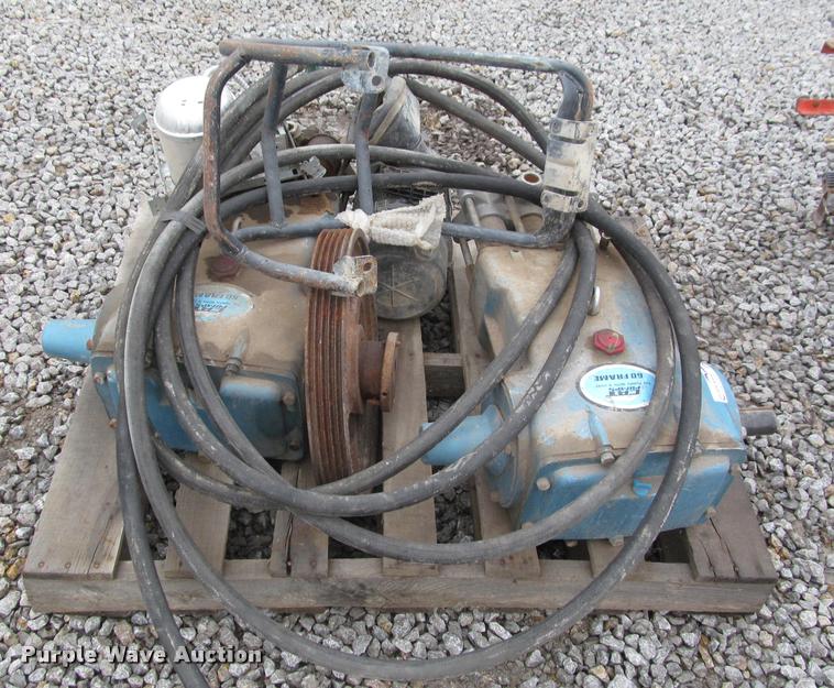 image for item DT9208 (2) Cat pumps