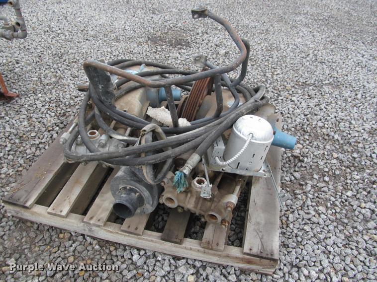 image for item DT9208 (2) Cat pumps