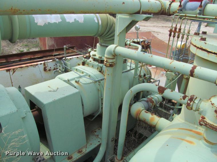 image for item DT9221 Sullair air compressor