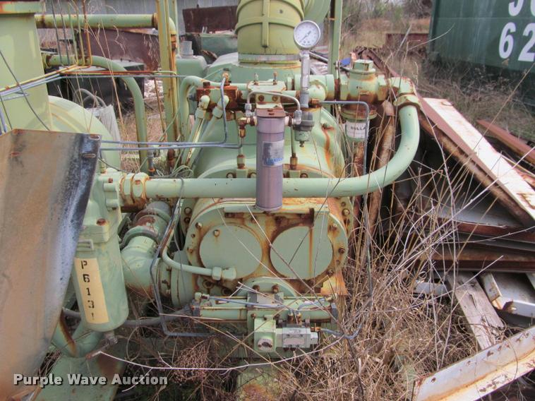 image for item DT9221 Sullair air compressor