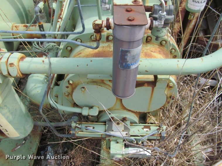 image for item DT9221 Sullair air compressor