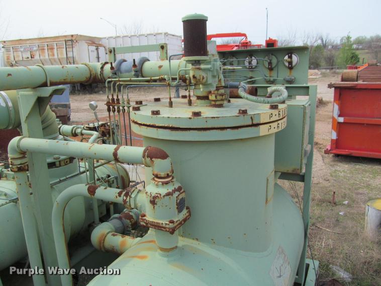 image for item DT9221 Sullair air compressor